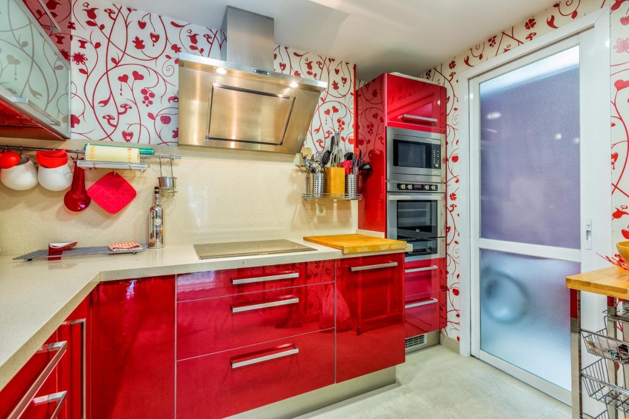 2 Bedroom With Pool In The Heart Of Puerto Banus Appartamento Marbella